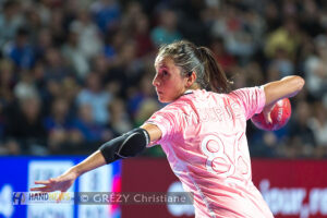 https://handnews.fr/wp-content/uploads/2024/10/DUPUIS-Marine-Equipe-de-France-Feminine-de-Handball-261024-9815-300x200.jpg