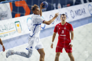 https://handnews.fr/wp-content/uploads/2025/08/Mathis-Barelle-France-U19-credits-Kolektiff-IHF-1-300x200.png